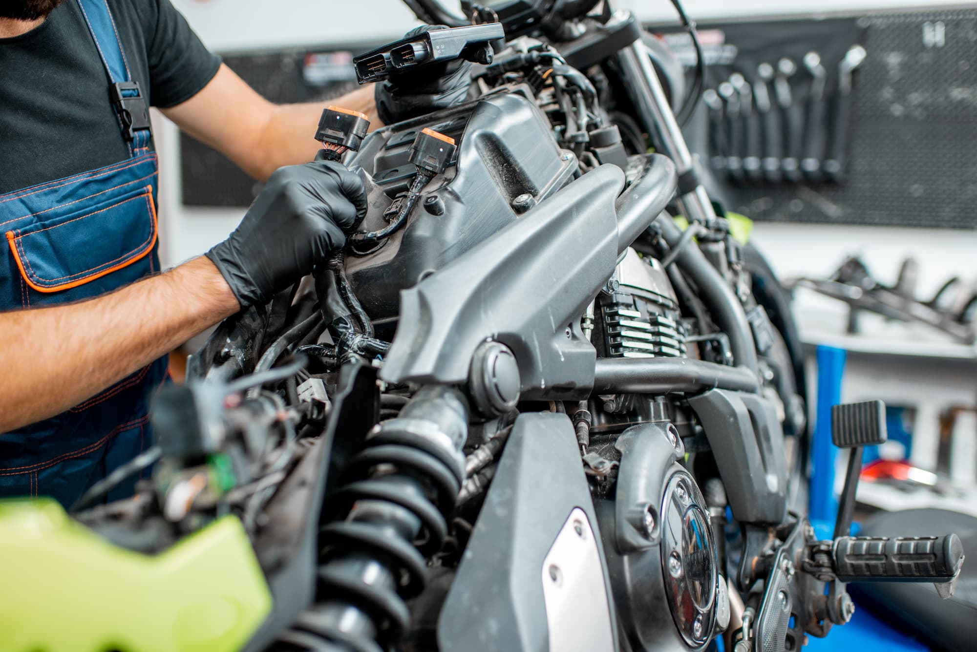 riparazione moto